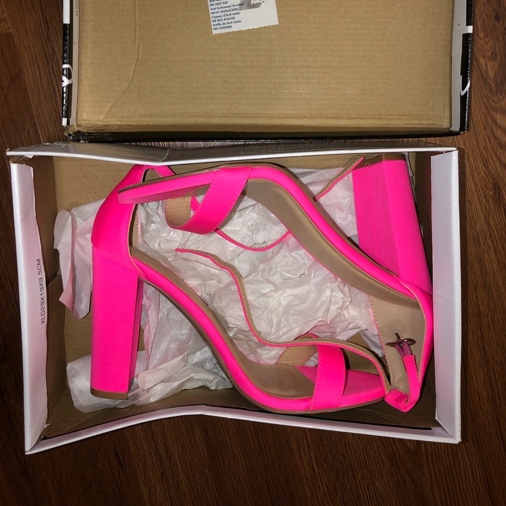 Hot Pink Heels